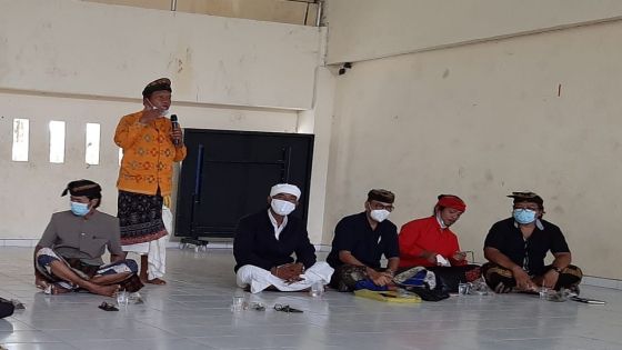 TOKOH ADAT : Tokoh adat dari 48 Desa Adat di Nusa Penida sepakat jaga kawasan Nusa Penida, agar tidak ada penyusupan aliran sampradaya non dresta Bali. Giliran 48 Desa Adat di Nusa Penida Tolak Sampradaya