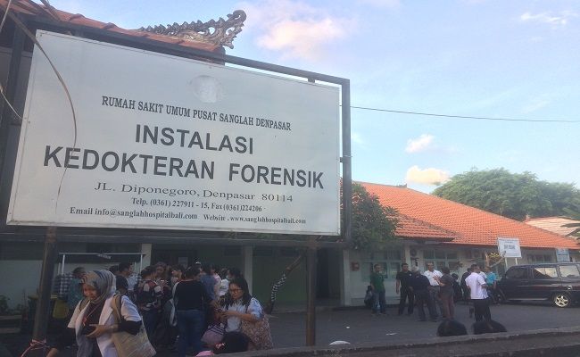 Suasana ruang Instalasi Kedokteran Forensik RSUP Sanglah kabar duka, korban penusukan, suami tikam istri, pasar kreneng, halimah akhirnya tewas, polresta denpasar, rsup sanglah