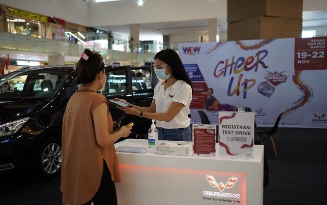 Produk andalan Wuling saat dipamerkan di Mall Bali Galeria diajang Wuling Experience Weekend pabrikan wuling, wuling experience weekend, cheer up indonesia, denpasar bali, mall bali galeria