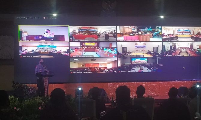 Kepala Polda Bali Irjen Putu Jayan Danu Putra saat memberikan sambutan di Gedung Perkasa Raga Garwita Polda Bali, Denpasar, Jumat (18/6). covid-19 terkontrol, pariwisata bali, pariwisata pulih, polda bali, sertifikat chse, kepercayaan dunia, pelaku wisata