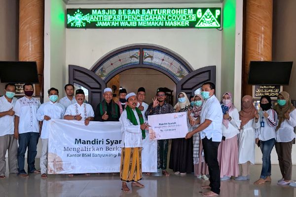 SALING BERBAGI: BSM Cabang Rogojampi turutmenyebar manfaat Milad ke-21 Bank Syariah Mandiri SALING BERBAGI: BSM Cabang Rogojampi turutmenyebar manfaat Milad ke-21 Bank Syariah Mandiri