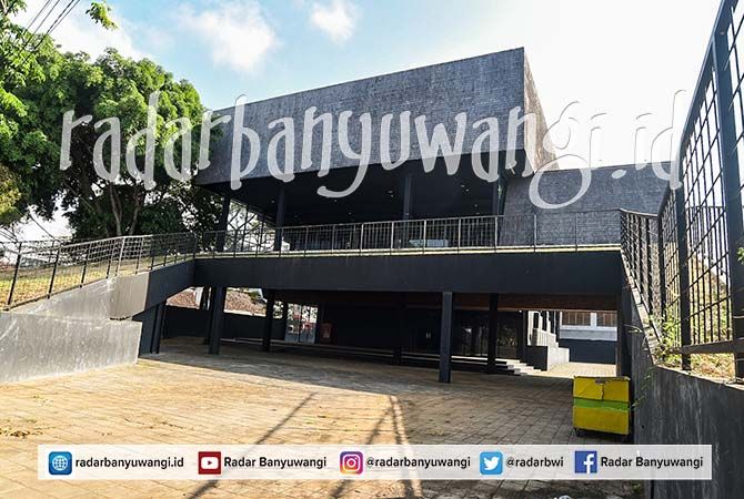 KONDISI TERKINI: Bangunan Gedung Juang 45 usai direnovasi. Namanya berganti menjadi Gedung Kesenian Rakyat. KONDISI TERKINI: Bangunan Gedung Juang 45 usai direnovasi. Namanya berganti menjadi Gedung Kesenian Rakyat.