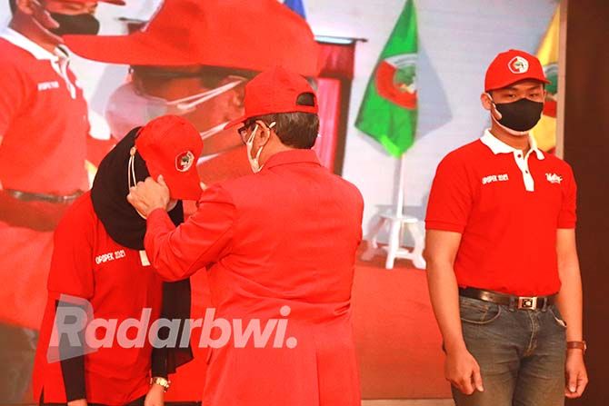Jaran Goyang Ramaikan Inaugurasi Opspek Untag Jaran Goyang Ramaikan Inaugurasi Opspek Untag