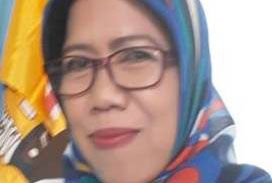 Suryani SPd, MSi Kepala SMPN 2 Plandaan Suryani SPd, MSi Kepala SMPN 2 Plandaan