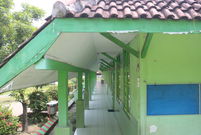 bangunan SDN Jombatan 1 yang tidak berubah bangunan SDN Jombatan 1 yang tidak berubah