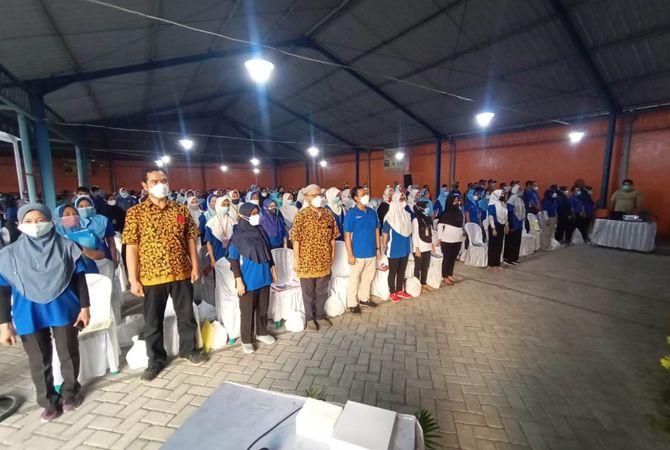 Dinas Tenaga Kerja (Disnaker) Jombang Ajak Buruh Gempur Rokok Ilegal Dinas Tenaga Kerja (Disnaker) Jombang Ajak Buruh Gempur Rokok Ilegal