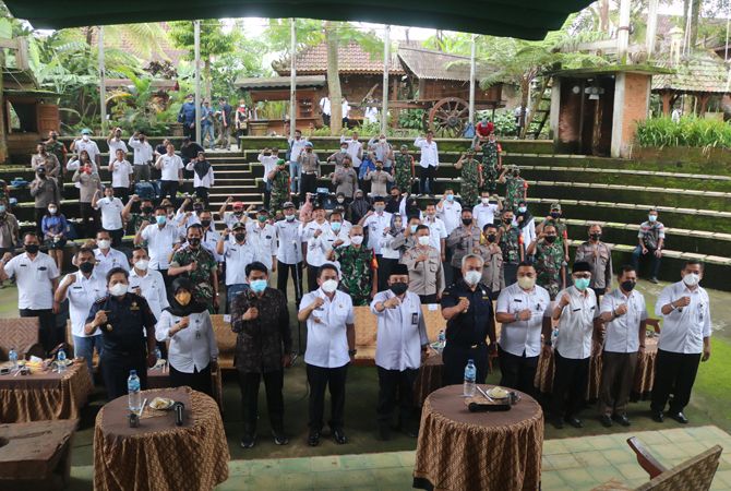 Efektif Turunkan Persentase Peredaran Rokok Ilegal di Jombang Efektif Turunkan Persentase Peredaran Rokok Ilegal di Jombang