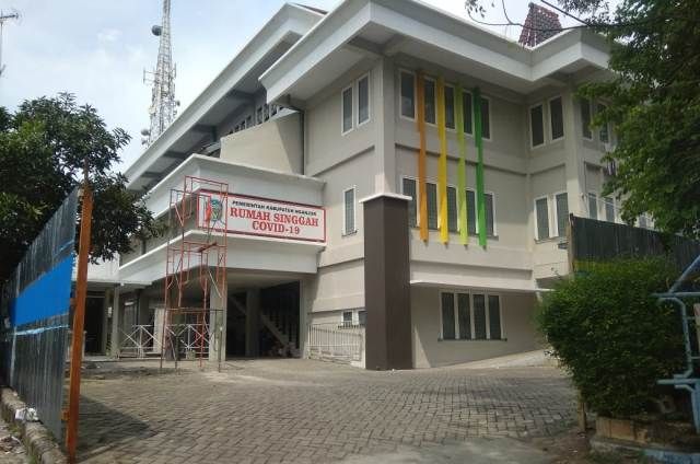 BEROPERASI: Rumah Singgah Covid-19 Pu Sindok merawat dua pasien reaktif mulai kemarin. BalBud