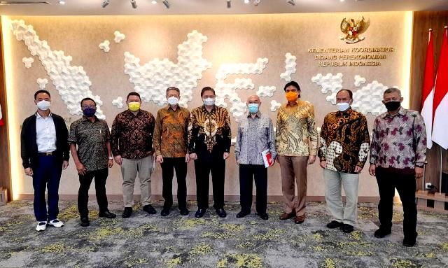 SEMANGAT: Pengurus Besar Wushu Indonesia (PB WI) dan Pengurus Pusat Kick Boxing Indonesia (PP KBI) usai beraudiensi dengan Airlangga Hartarto yang juga Ketua Umum PB WI dan Dewan Pembina PP KBI (tenga airlangga hartarto