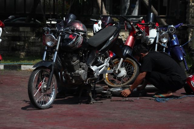 Ortu Harus Dampingi Anak Ambil BB Motor di Mapolres Nganjuk Ortu Harus Dampingi Anak Ambil BB Motor di Mapolres Nganjuk