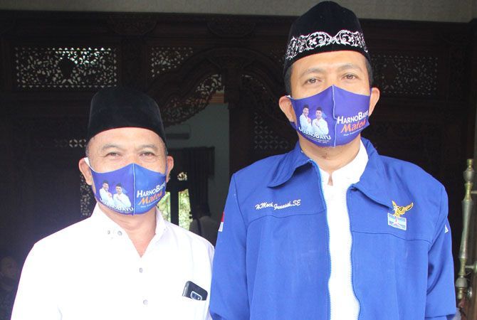 SOLID: Supriyanto Eko Praptomo dan Gunasih Ketua dan Wakil Ketua Tim Pemenangan Harno-Bayu solid memenangkan calon mereka di pilkada Rembang Desember mendatang. SOLID: Supriyanto Eko Praptomo dan Gunasih Ketua dan Wakil Ketua Tim Pemenangan Harno-Bayu solid memenangkan calon mereka di pilkada Rembang Desember mendatang.