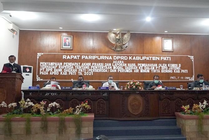 PERMODALAN: Paripurna penyampaian pendapat akhir fraksi atas raperda penyertaan modal perusahaan daerah. PERMODALAN: Paripurna penyampaian pendapat akhir fraksi atas raperda penyertaan modal perusahaan daerah.