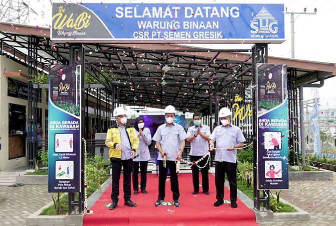 MENDUKUNG KEMANDIRIAN EKONOMI: Peresmian sentra Waroeng Binaan (The Wabi) di PT Semen Gresik Pabrik Rembang. MENDUKUNG KEMANDIRIAN EKONOMI: Peresmian sentra Waroeng Binaan (The Wabi) di PT Semen Gresik Pabrik Rembang.