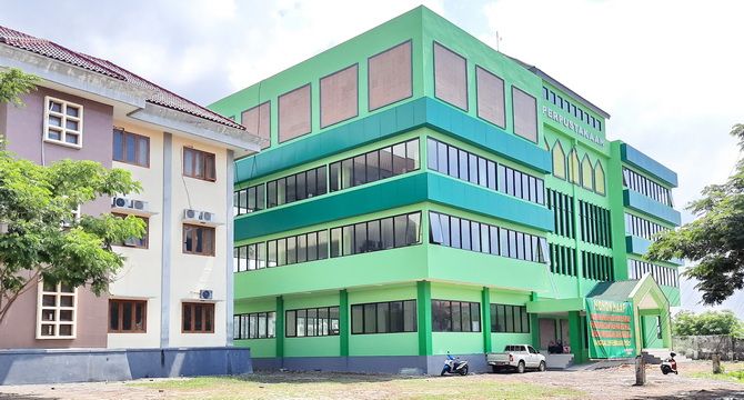 MEGAH: Perpustakaan IAIN Madura berlantai lima untuk menyangga kebutuhan mahasiswa dalam pengembangan riset dan menyelesaikan tugas-tugas perkuliahan. MEGAH: Perpustakaan IAIN Madura berlantai lima untuk menyangga kebutuhan mahasiswa dalam pengembangan riset dan menyelesaikan tugas-tugas perkuliahan.