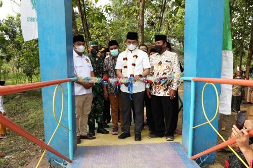 Bupati Ra Latif Resmikan Jembatan Maqbul Bupati Ra Latif Resmikan Jembatan Maqbul