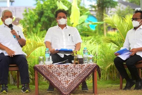 Merupakan Peluang untuk Skilling, Upskilling, dan Reskilling Merupakan Peluang untuk Skilling, Upskilling, dan Reskilling