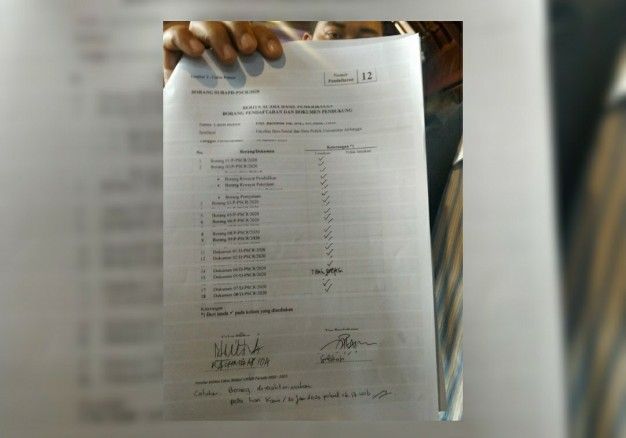 BUKTI: Berkas pendaftaran Prof Rachmah Ida yang diterima PSCR. BUKTI: Berkas pendaftaran Prof Rachmah Ida yang diterima PSCR.