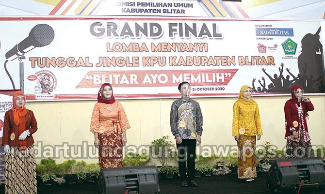KPU Kabupaten Blitar Sukses Gelar Lomba Menyanyi Tunggal KPU Kabupaten Blitar Sukses Gelar Lomba Menyanyi Tunggal