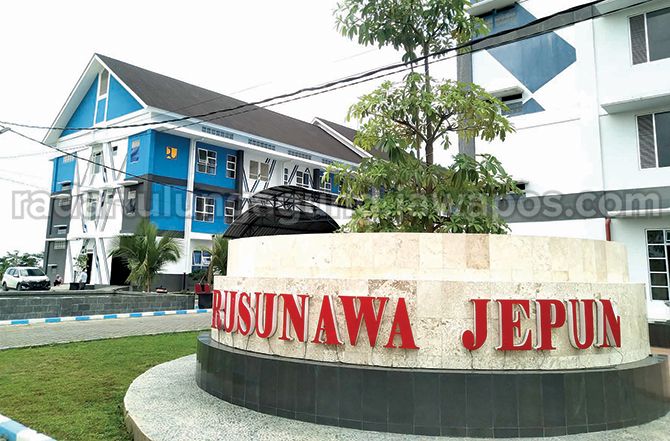 BERI FASILITAS MEWAH: Tampak Rusuwa Jepun Blok II yang siap huni. BERI FASILITAS MEWAH: Tampak Rusuwa Jepun Blok II yang siap huni.
