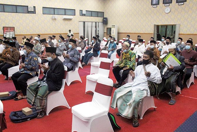 Uji Publik, Sempurnakan Raperda Fasilitasi Penyelenggaraan Pesantren Uji Publik, Sempurnakan Raperda Fasilitasi Penyelenggaraan Pesantren