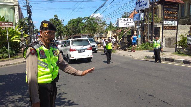 Daerah Wisata Ubud Macet 356 Personil Polres Gianyar Dikerahkan