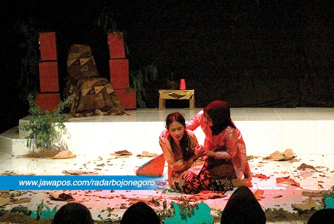 Gelar Teater Bahasa Inggris Dari Sindir Penguasa Hingga Cerita Rakyat