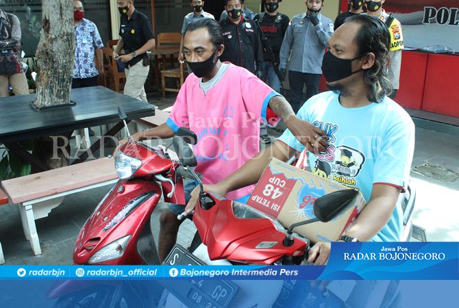 Begal Payudara Ditangkap Sasarannya Wanita Di Tempat Sepi Begal Payudara Ditangkap Sasarannya Wanita Di Tempat Sepi