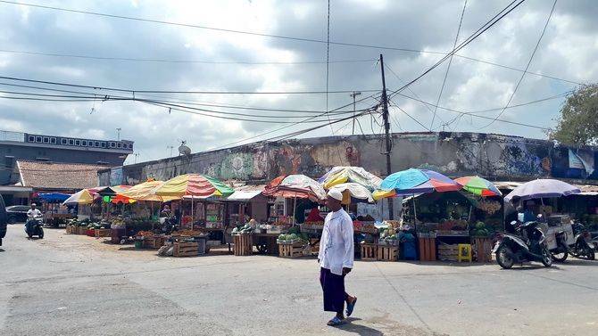Segera Relokasi Pedagang Karang Penang