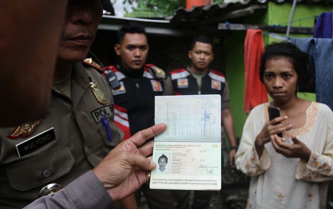 Sisir Rumah Kos, Temukan Dua Mahasiswa WNA